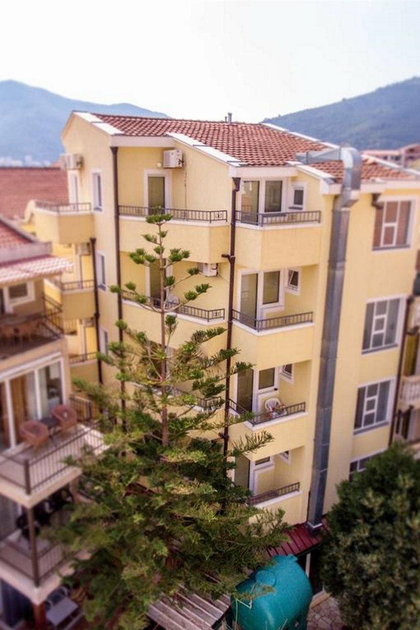 Venera Apartments Budva Exterior photo